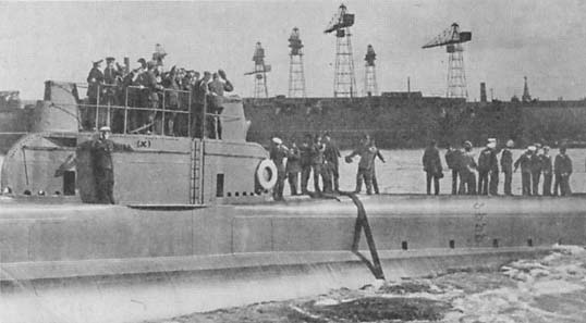 Спуск подводного минного заградителя «Ёрш» `на Балтийском заводе (Петроград, 31 августа 1917)